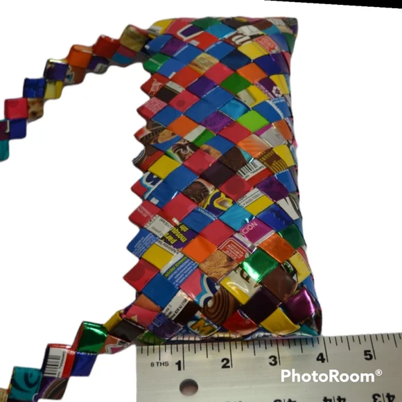 Like new Candy Wrapper purse. Recycled candy/gum wrapper - Picture 13 of 15